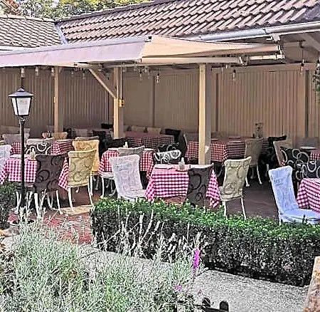 Bed & Breakfast Piccolo Panzio Vendeglo Vinoteca Zalaegerszeg