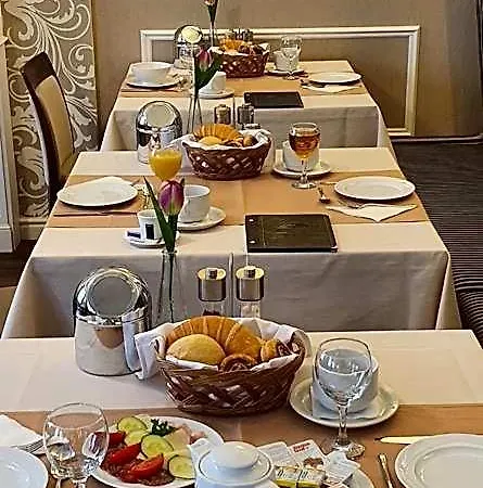 Piccolo Panzio Vendeglo Vinoteca Bed & Breakfast