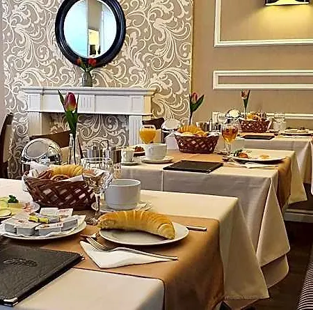 Bed & Breakfast Piccolo Panzio Vendeglo Vinoteca Zalaegerszeg