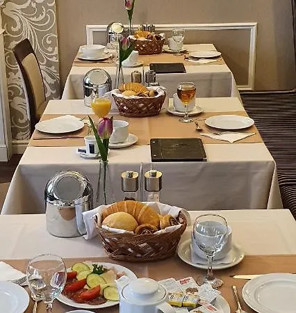 Piccolo Panzio Vendeglo Vinoteca 4*