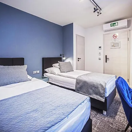 Piccolo Panzio Vendeglo Vinoteca Bed & Breakfast 4*