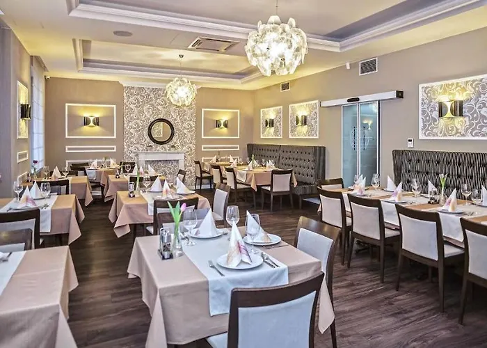 住宿加早餐酒店 Piccolo Panzio Vendeglo Vinoteca