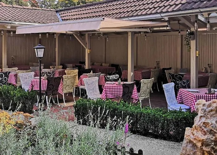 住宿加早餐酒店 Piccolo Panzio Vendeglo Vinoteca 4*