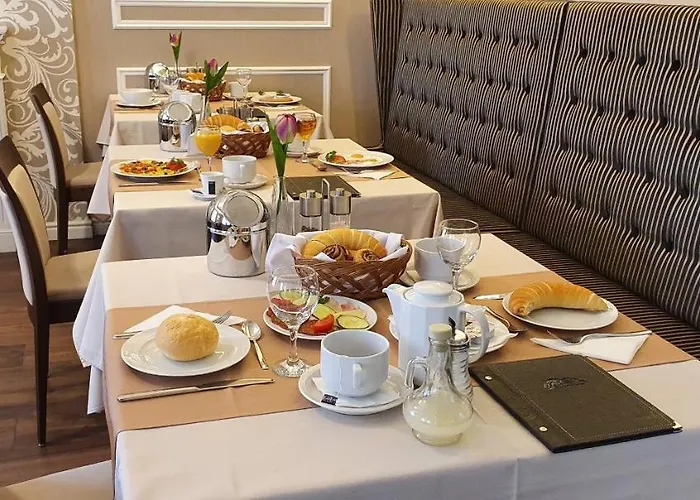 Piccolo Panzió Vendéglő Vinoteca Bed & Breakfast Zalaegerszeg