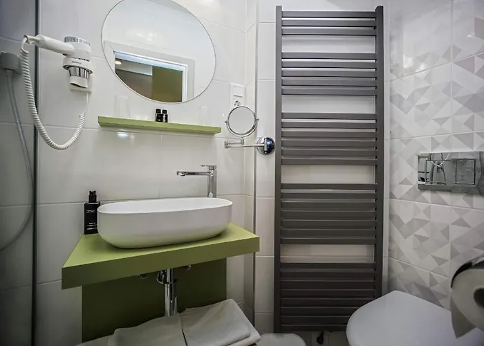 Piccolo Panzió Vendéglő Vinoteca Panzió